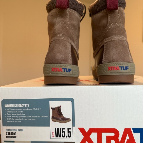 NEW with Box Xtratuf Women's Legacy LTE Boots Size 5.5 - Picture 4 of 4